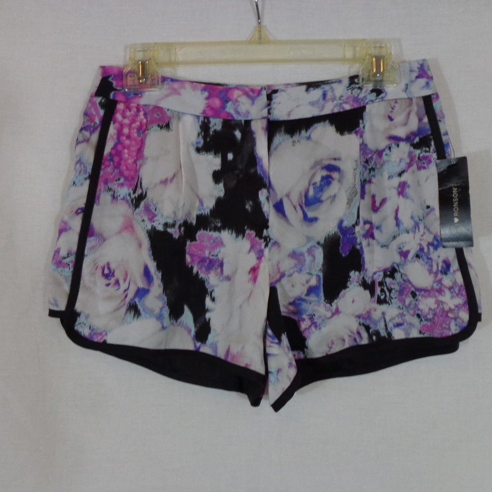 👁️3 for $20 Cute button front floral shorts sz 2